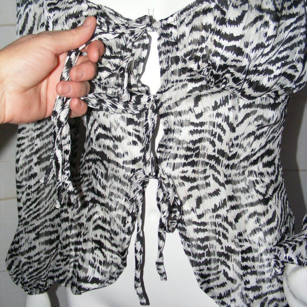 new NASTY GAL Top, 8, Zebra print, Long Sleeves, Tie front - Picture 2 of 12